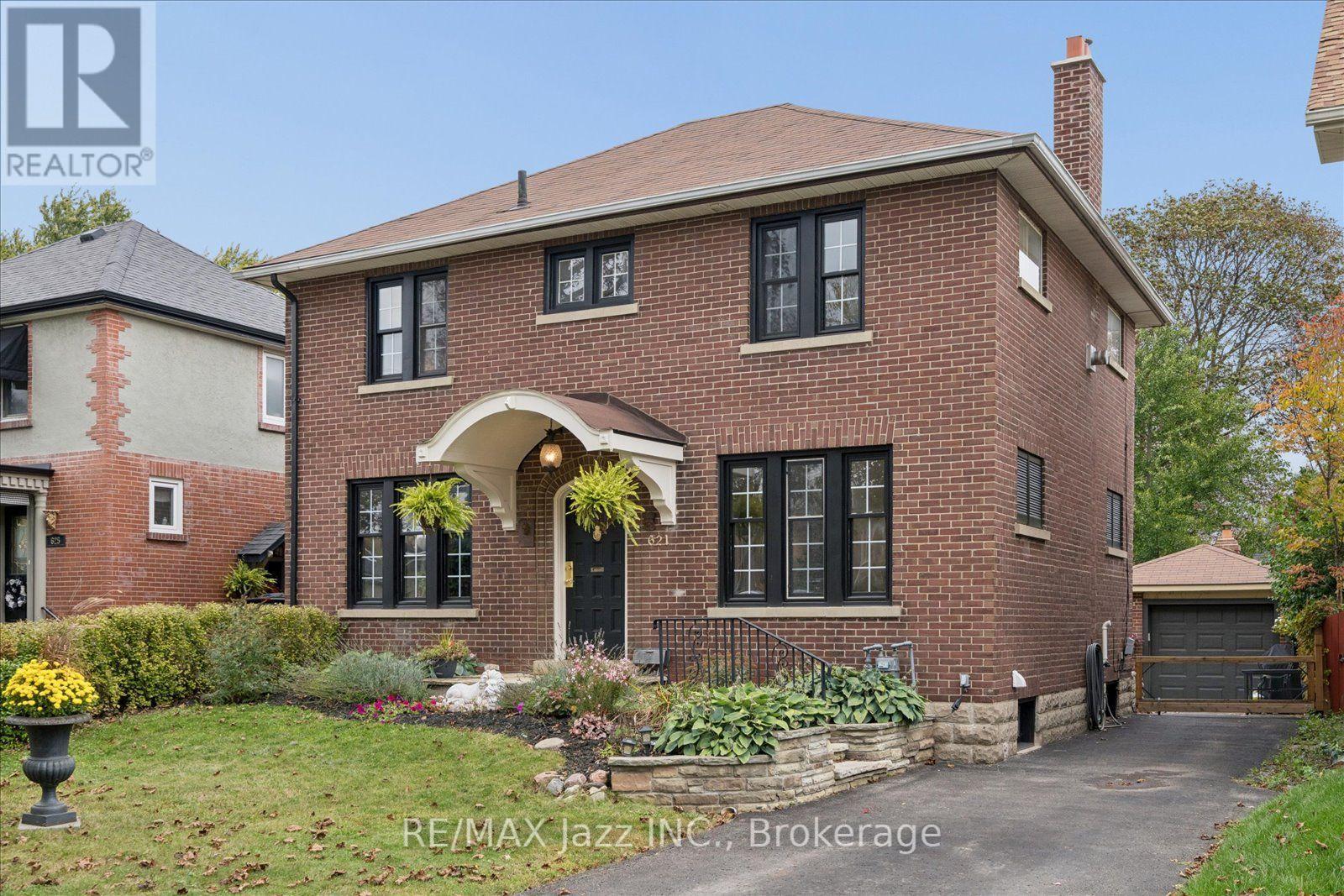 621 Masson Street Property Photo 1
