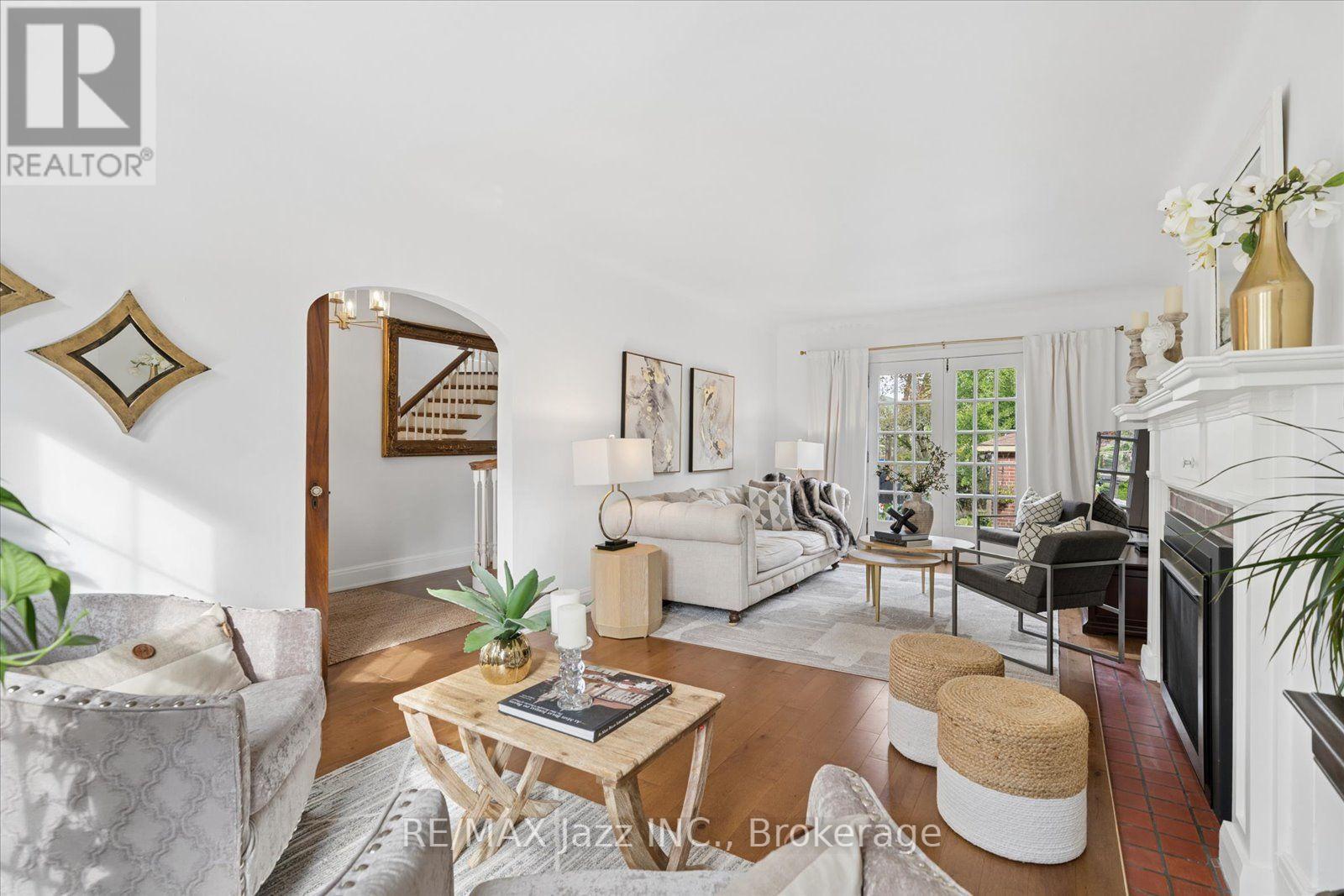 621 Masson Street Property Photo 14