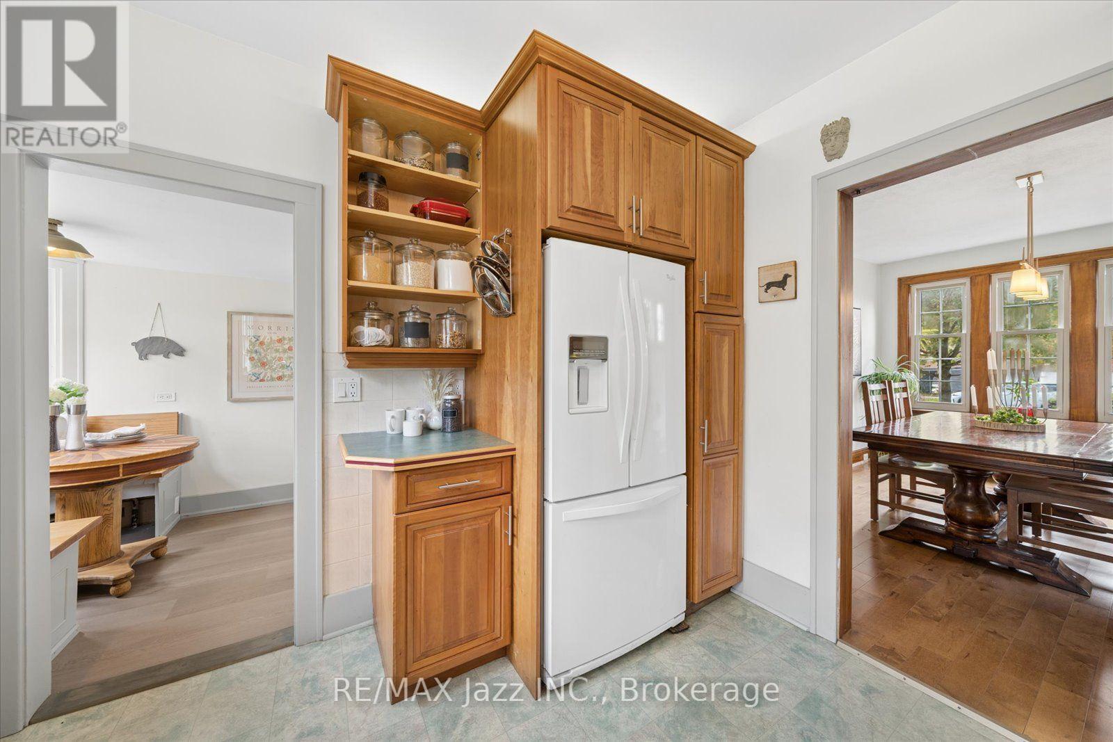621 Masson Street Property Photo 22