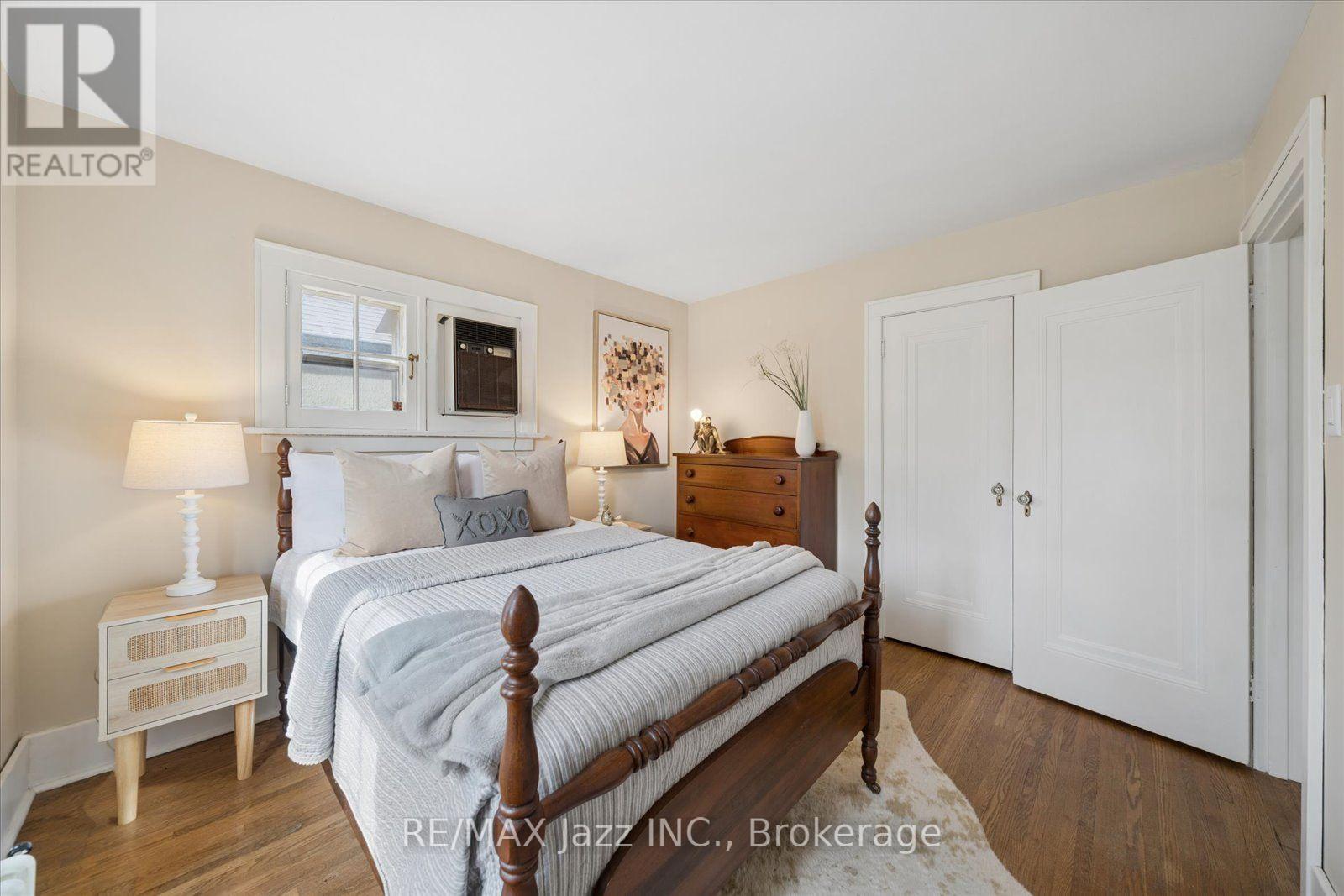 621 Masson Street Property Photo 33