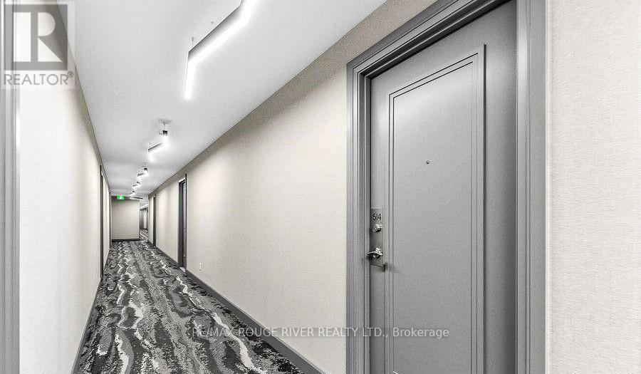 726 - 3650 Kingston Road Property Photo 8