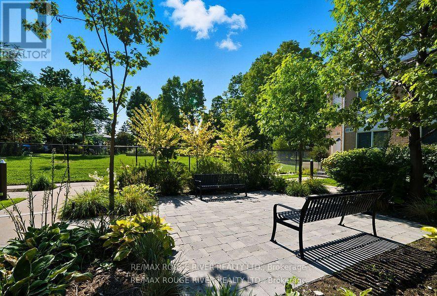 726 - 3650 Kingston Road Property Photo 12
