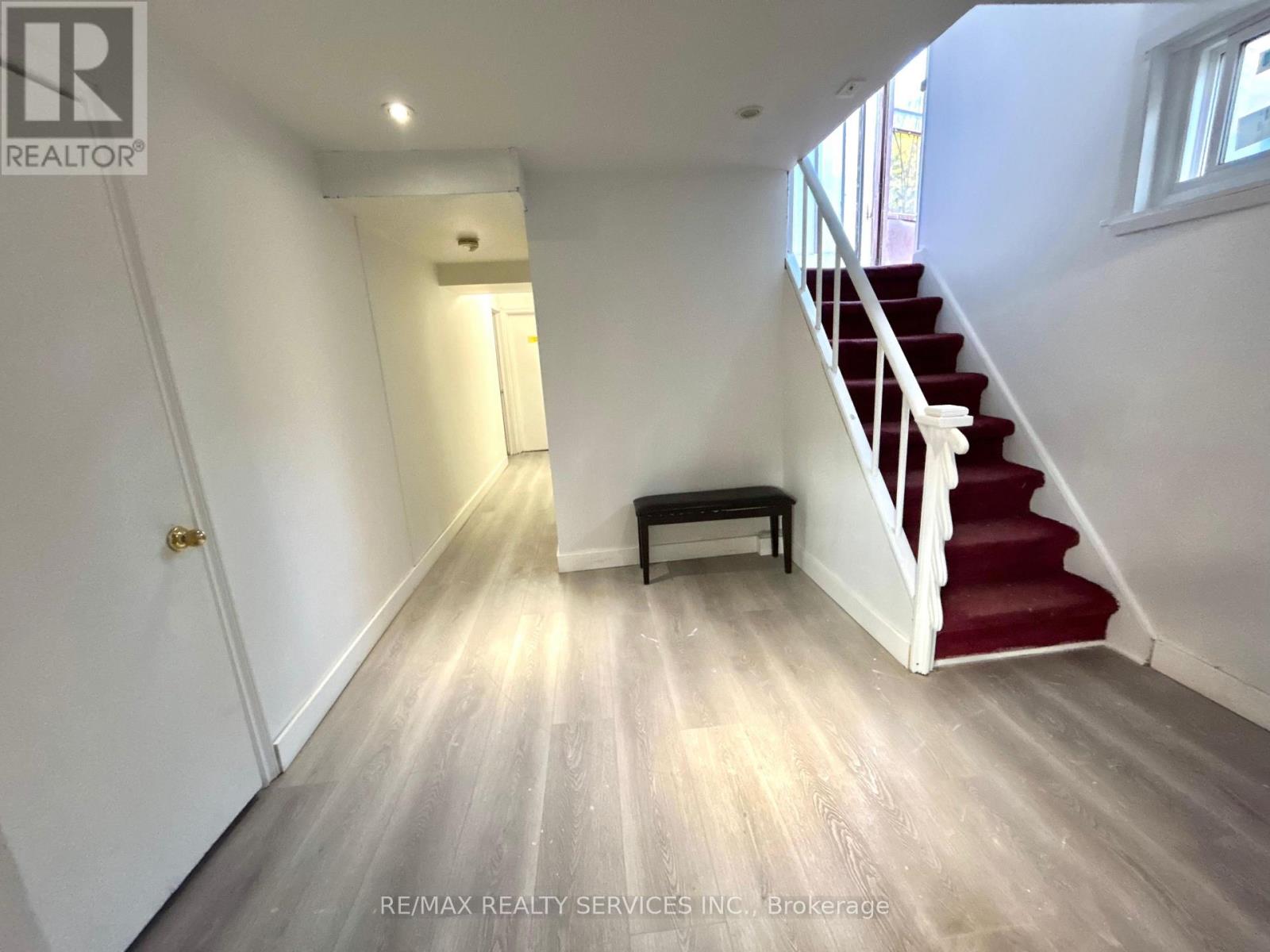 139 BELLAMY ROAD N Property Photo 1