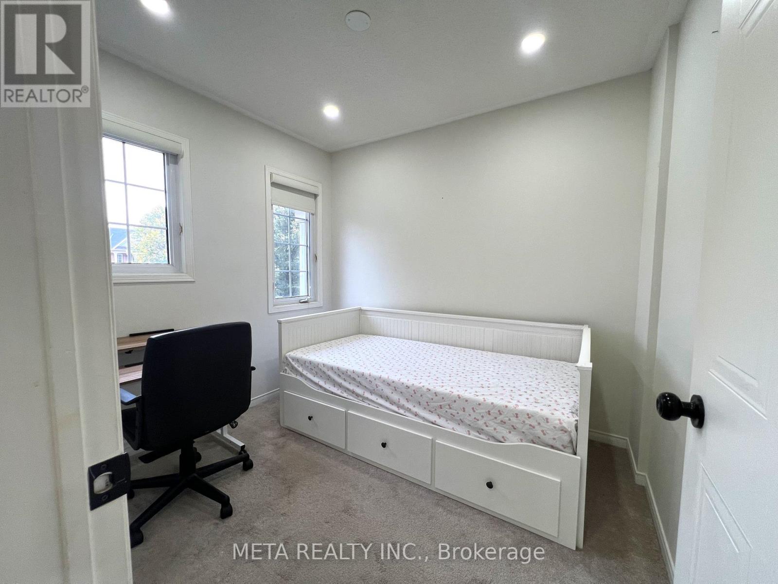 39 Bayside Gate Property Photo 19