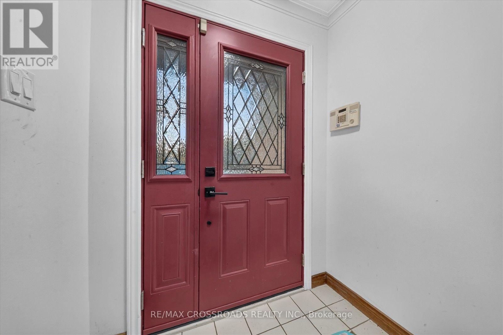 75 Fordover Drive Property Photo 5