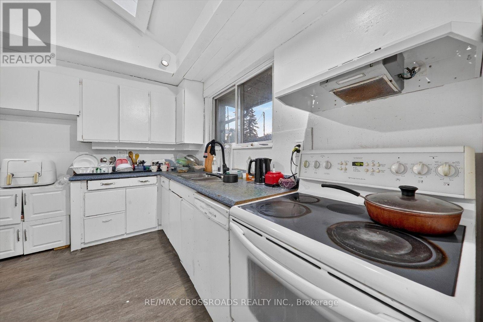 75 Fordover Drive Property Photo 9