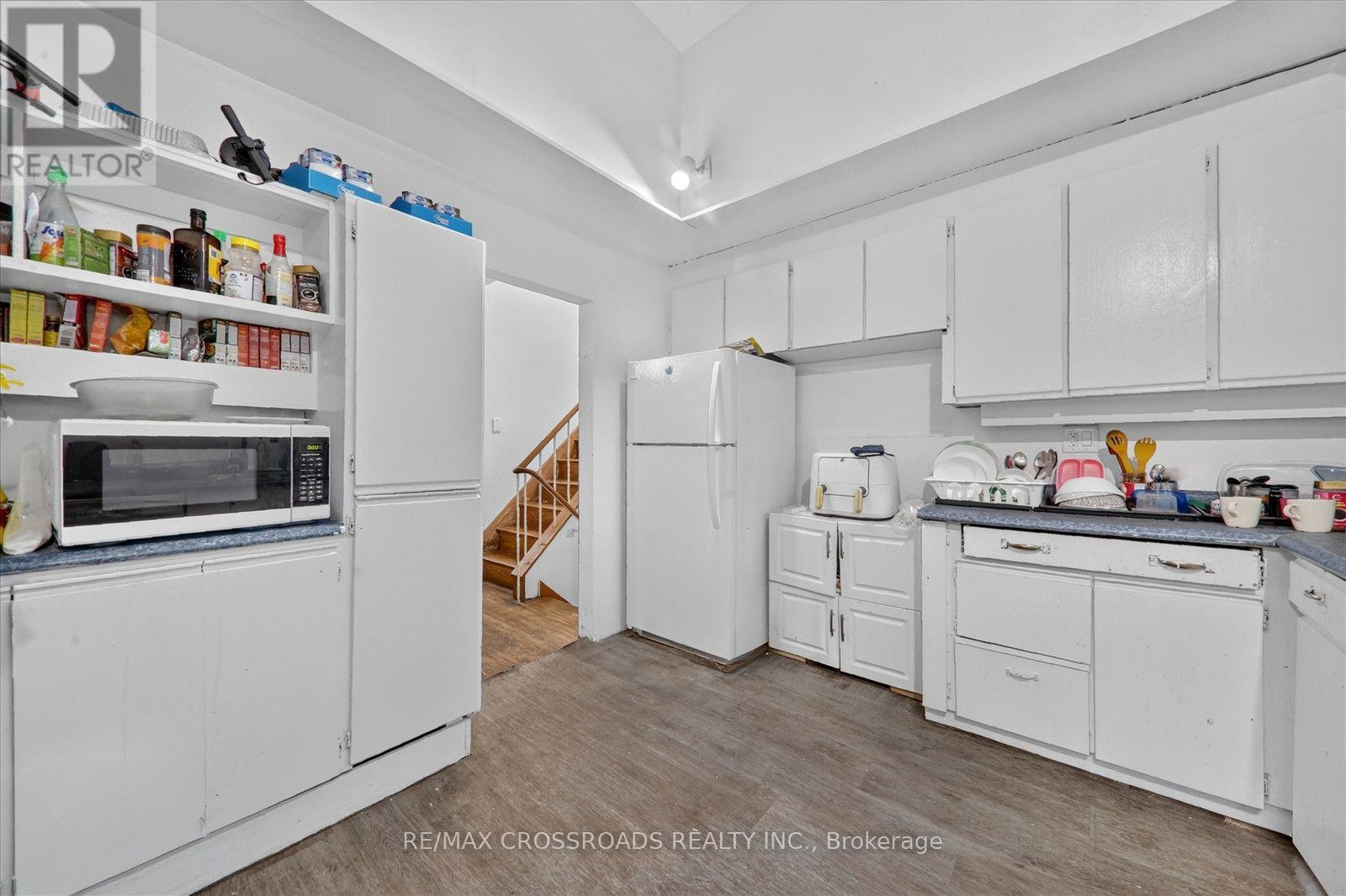75 Fordover Drive Property Photo 10
