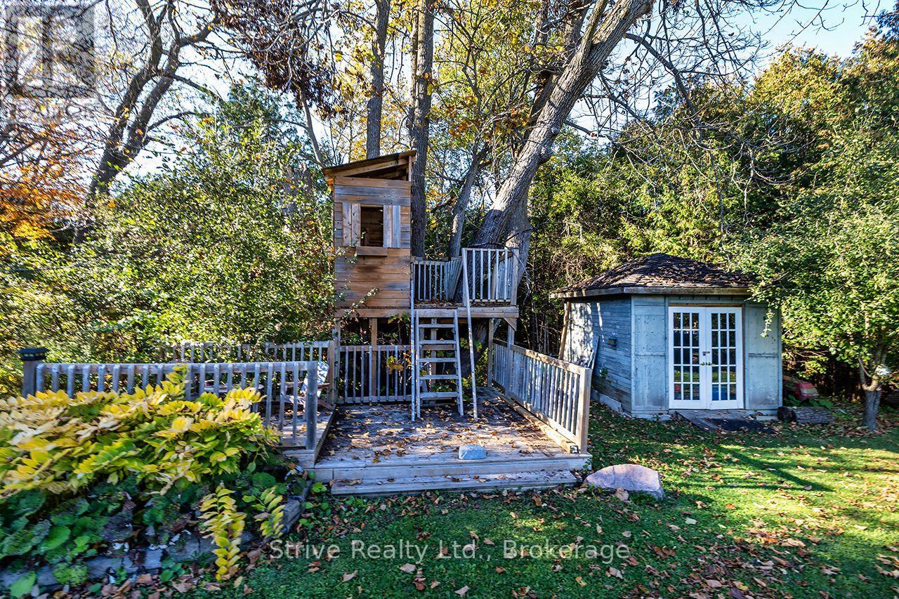 14 Christie Crescent Property Photo 45