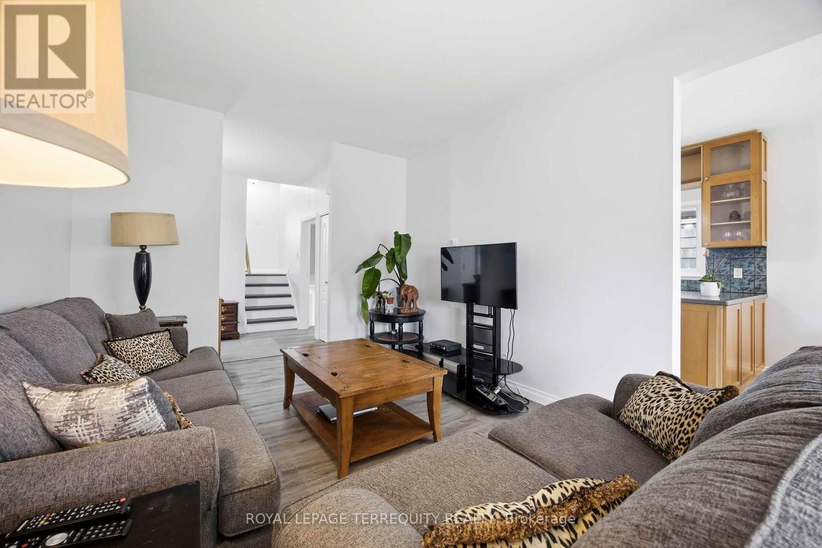 971 Oklahoma Drive Property Photo 13