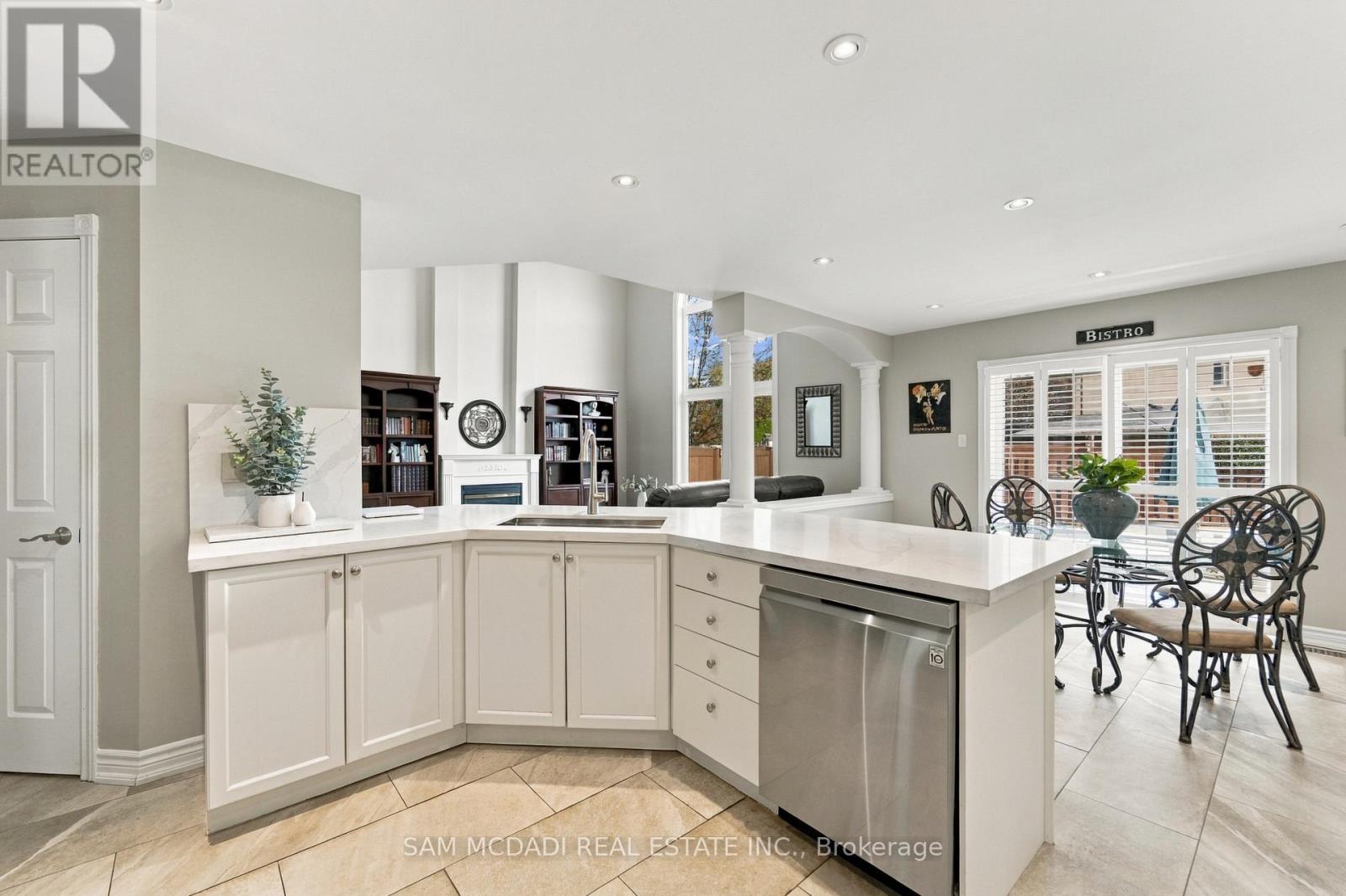 135 Watford Street Property Photo 21