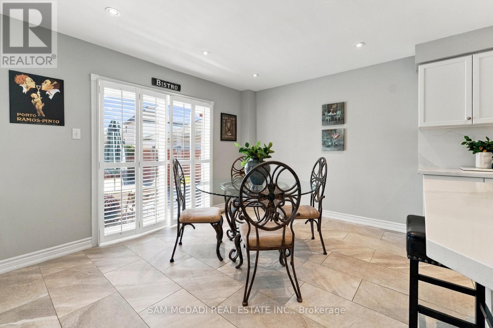 135 Watford Street Property Photo 25