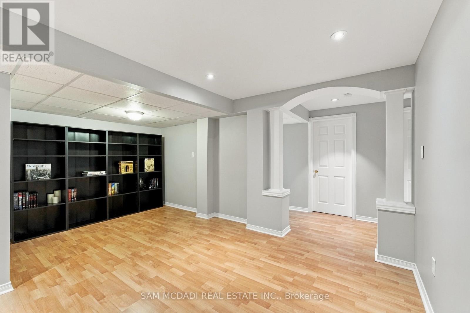 135 Watford Street Property Photo 44