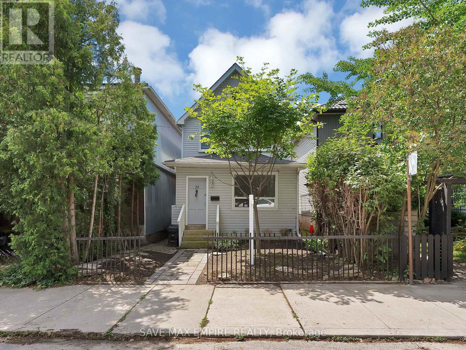 19 MINTO STREET