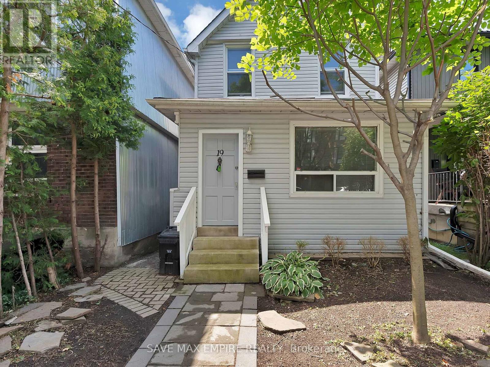 19 Minto Street Property Photo 3