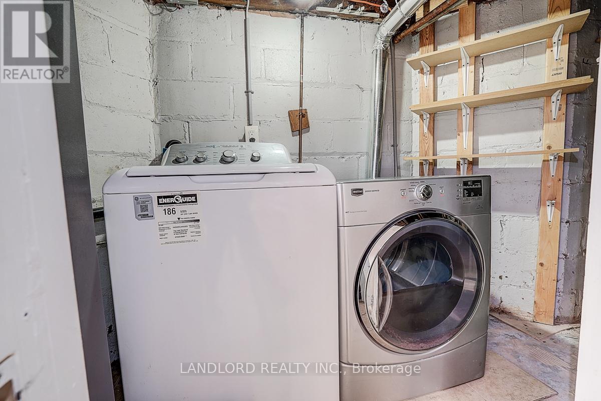 Lower - 79 O'connor Drive Property Photo 38
