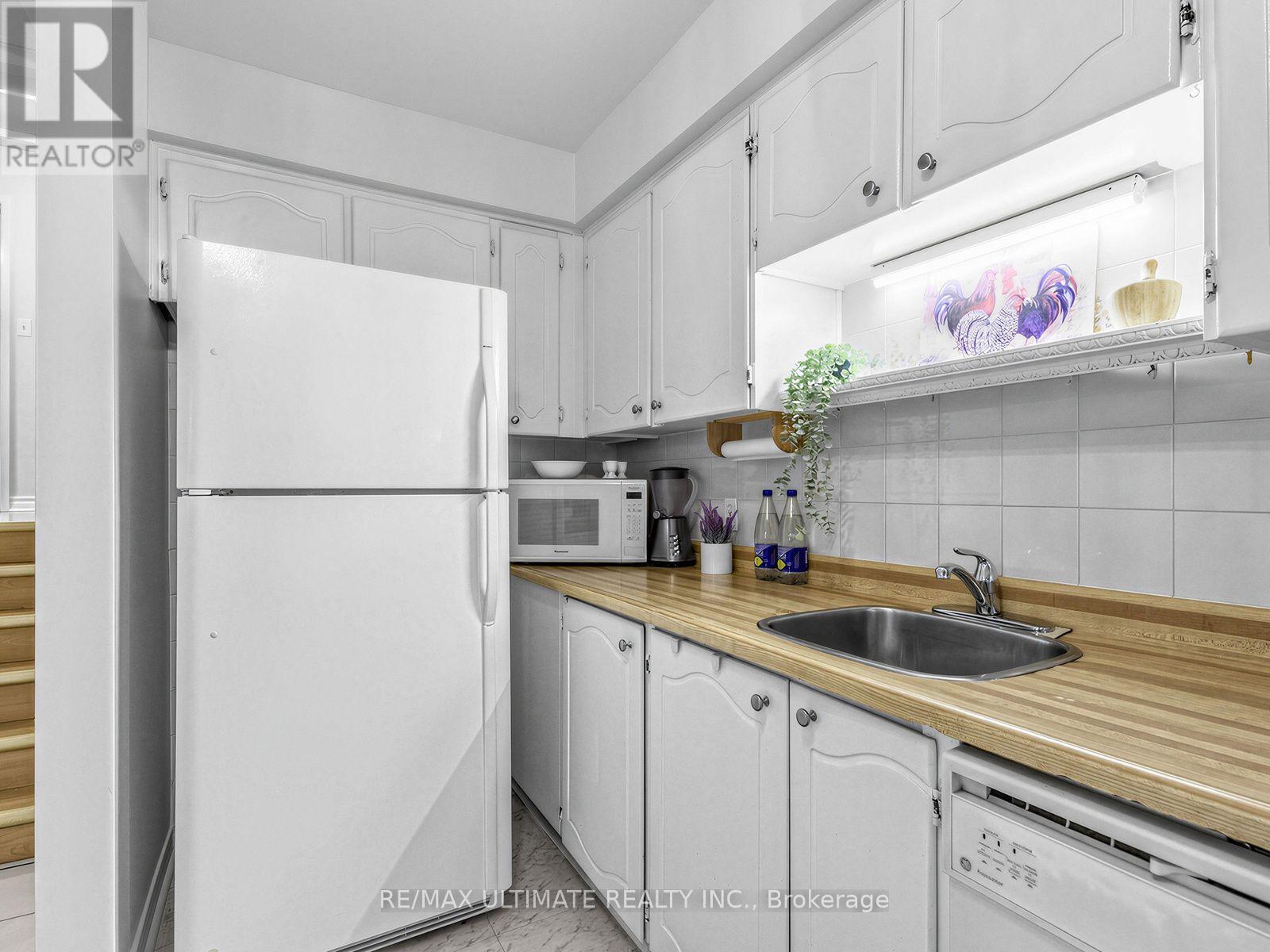 375 Calvert Court Property Photo 11