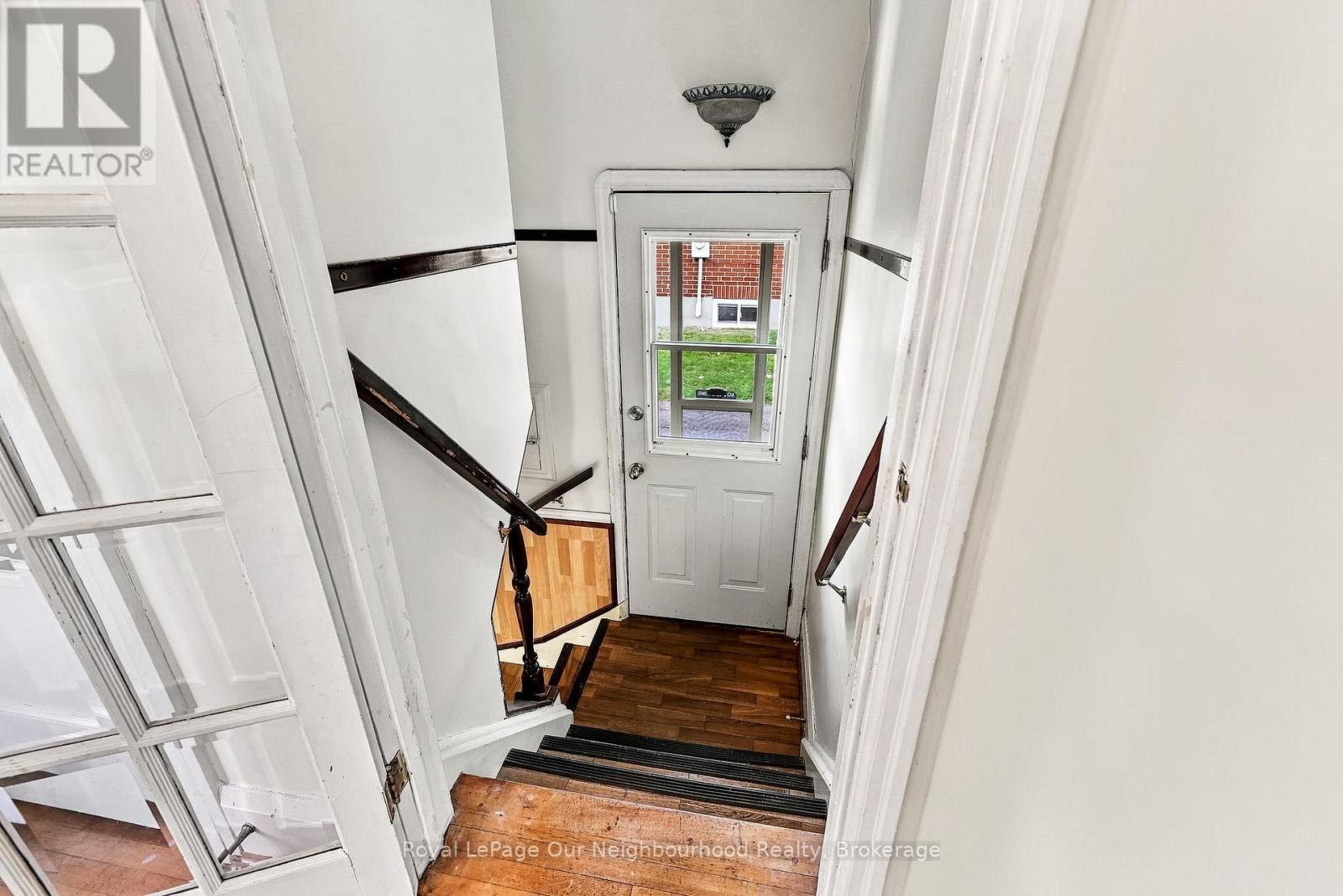 868 Grierson Street Property Photo 20