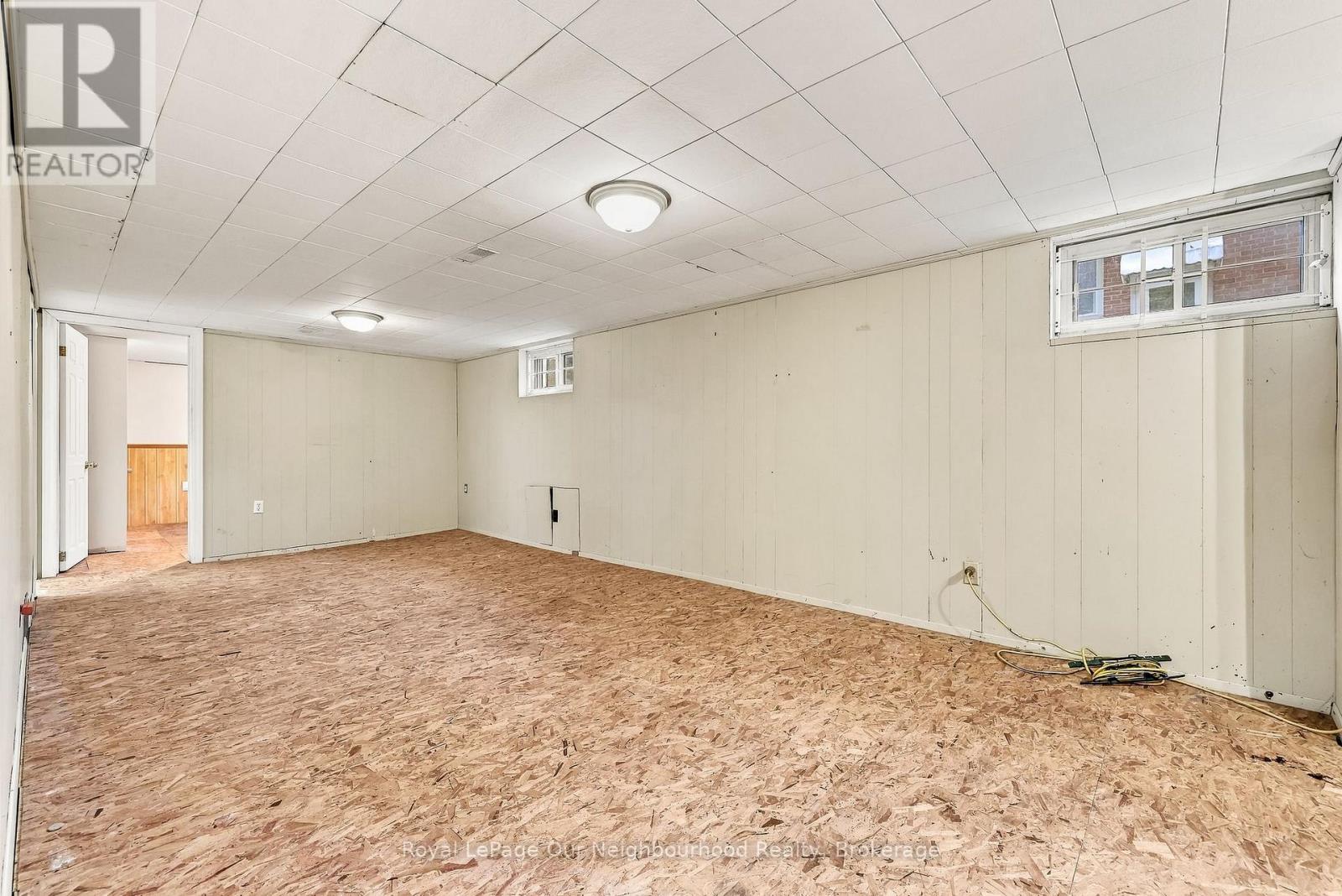868 Grierson Street Property Photo 21