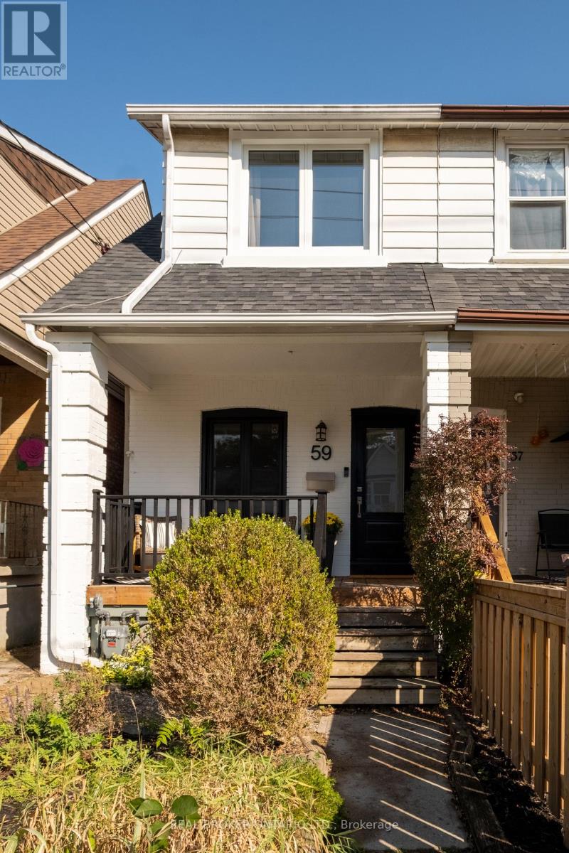 59 Bastedo Avenue Property Photo 1