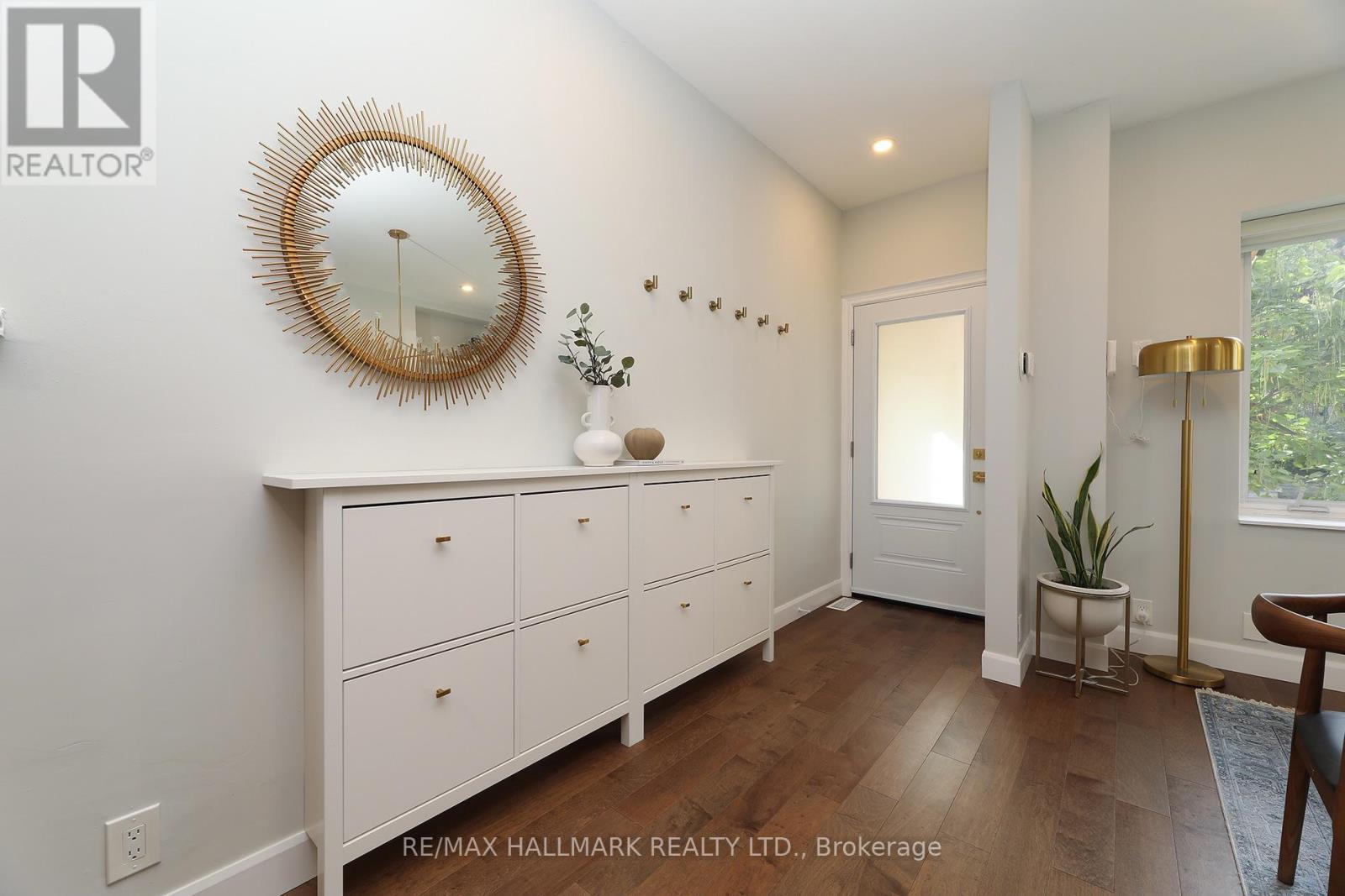 701 Greenwood Avenue Property Photo 3