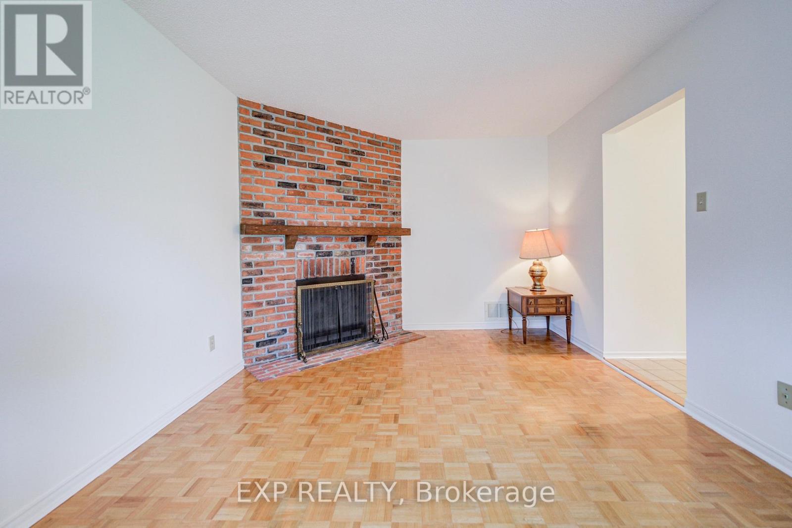 47 Longsword Drive Property Photo 25