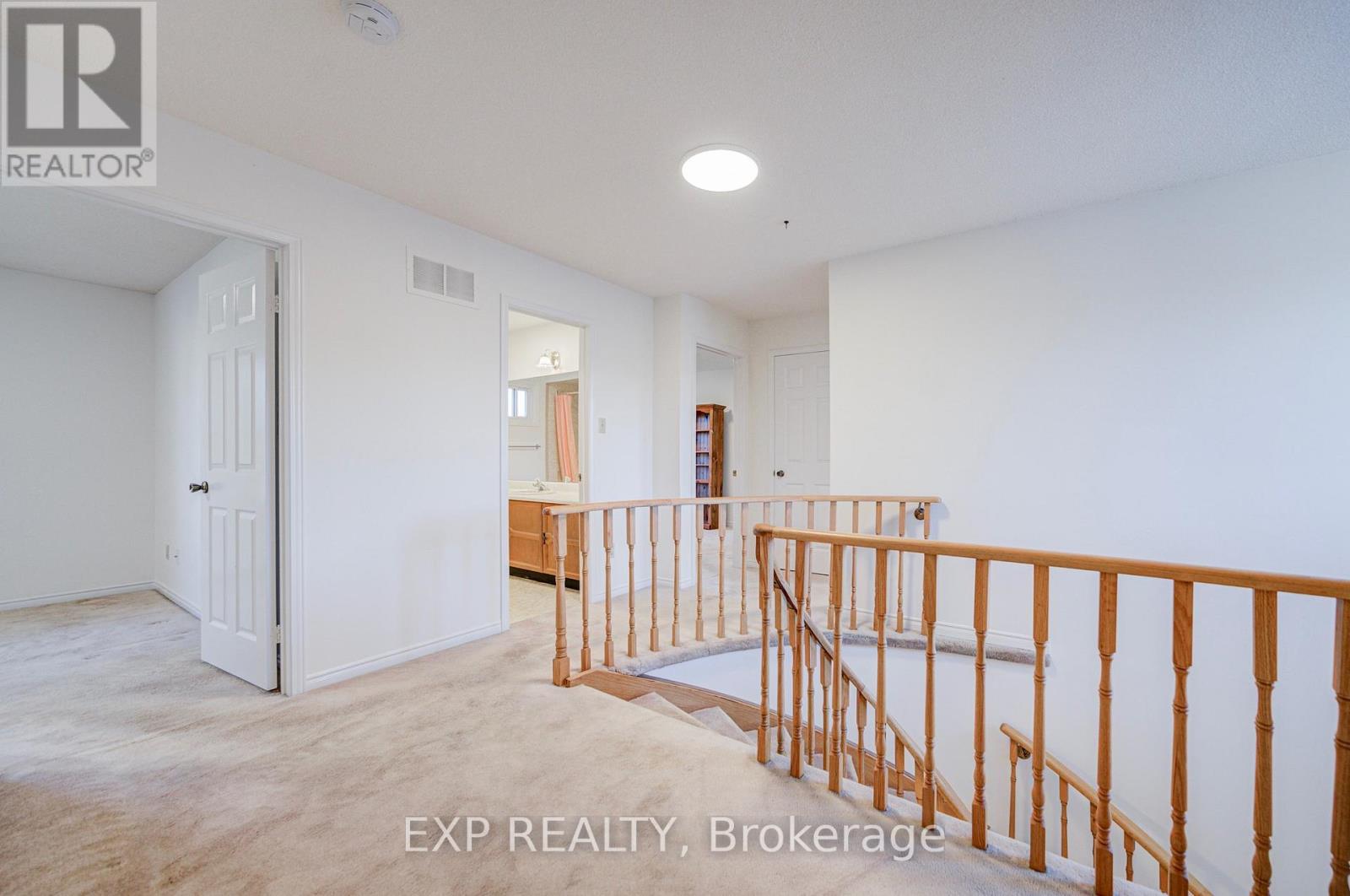47 Longsword Drive Property Photo 27