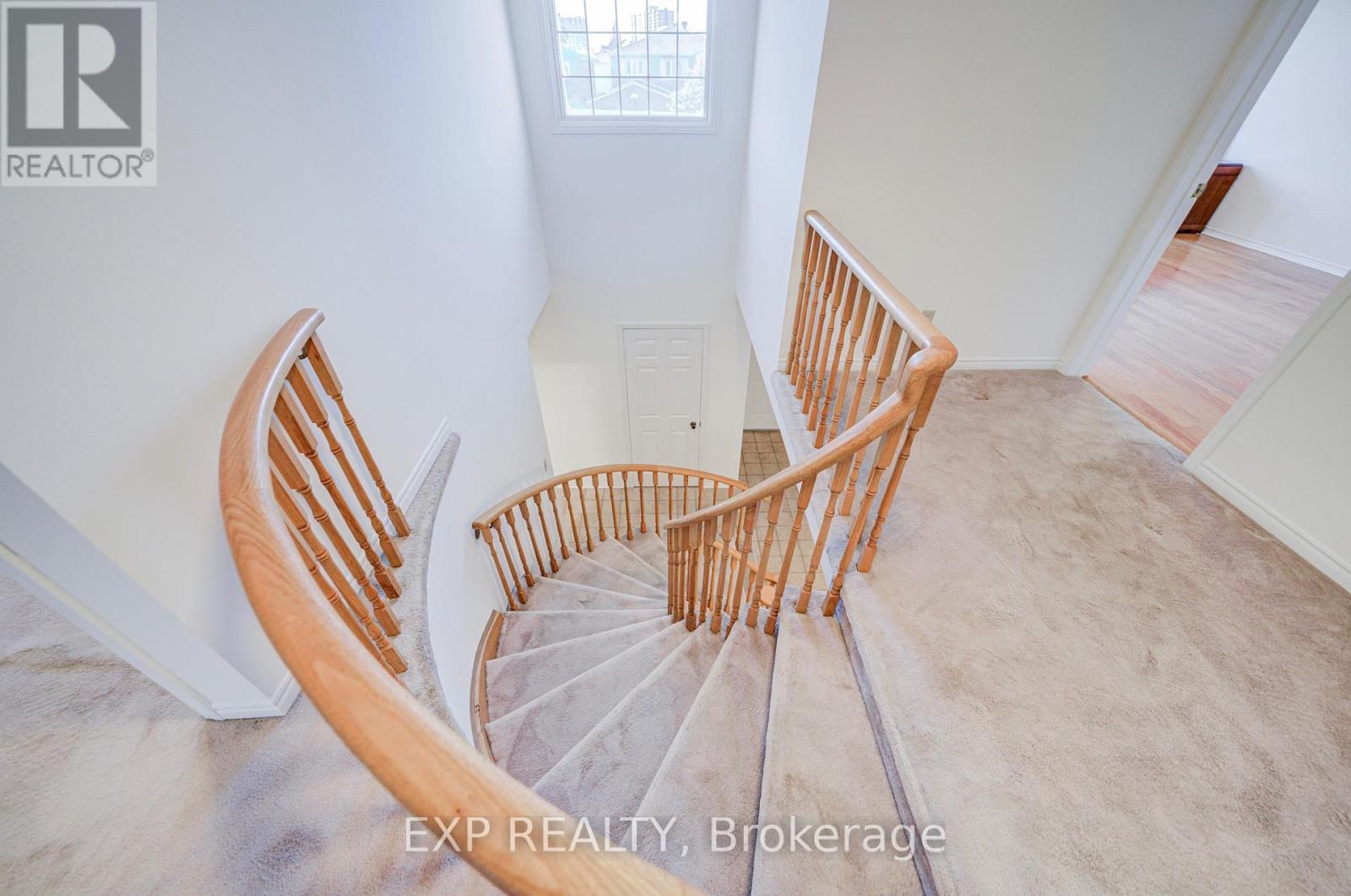 47 Longsword Drive Property Photo 30