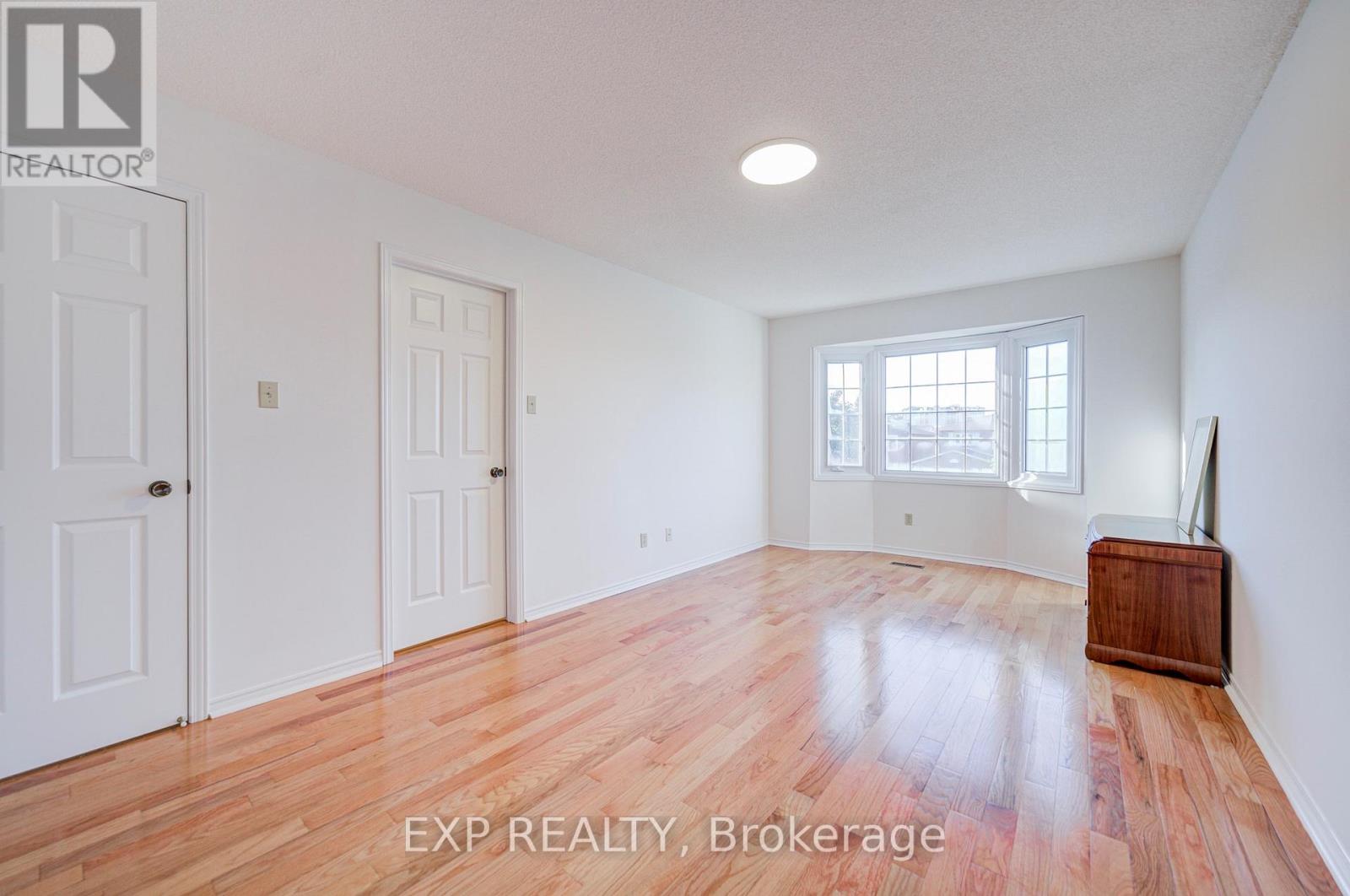 47 Longsword Drive Property Photo 31