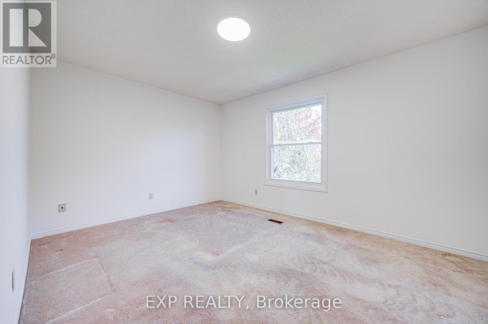 47 Longsword Drive Property Photo 36