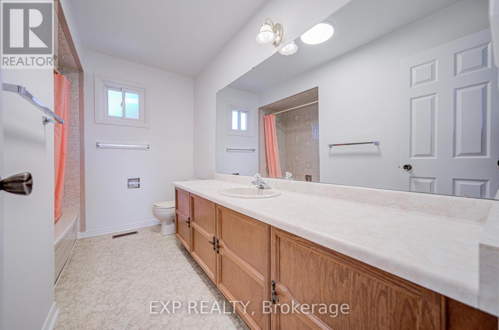 47 Longsword Drive Property Photo 37