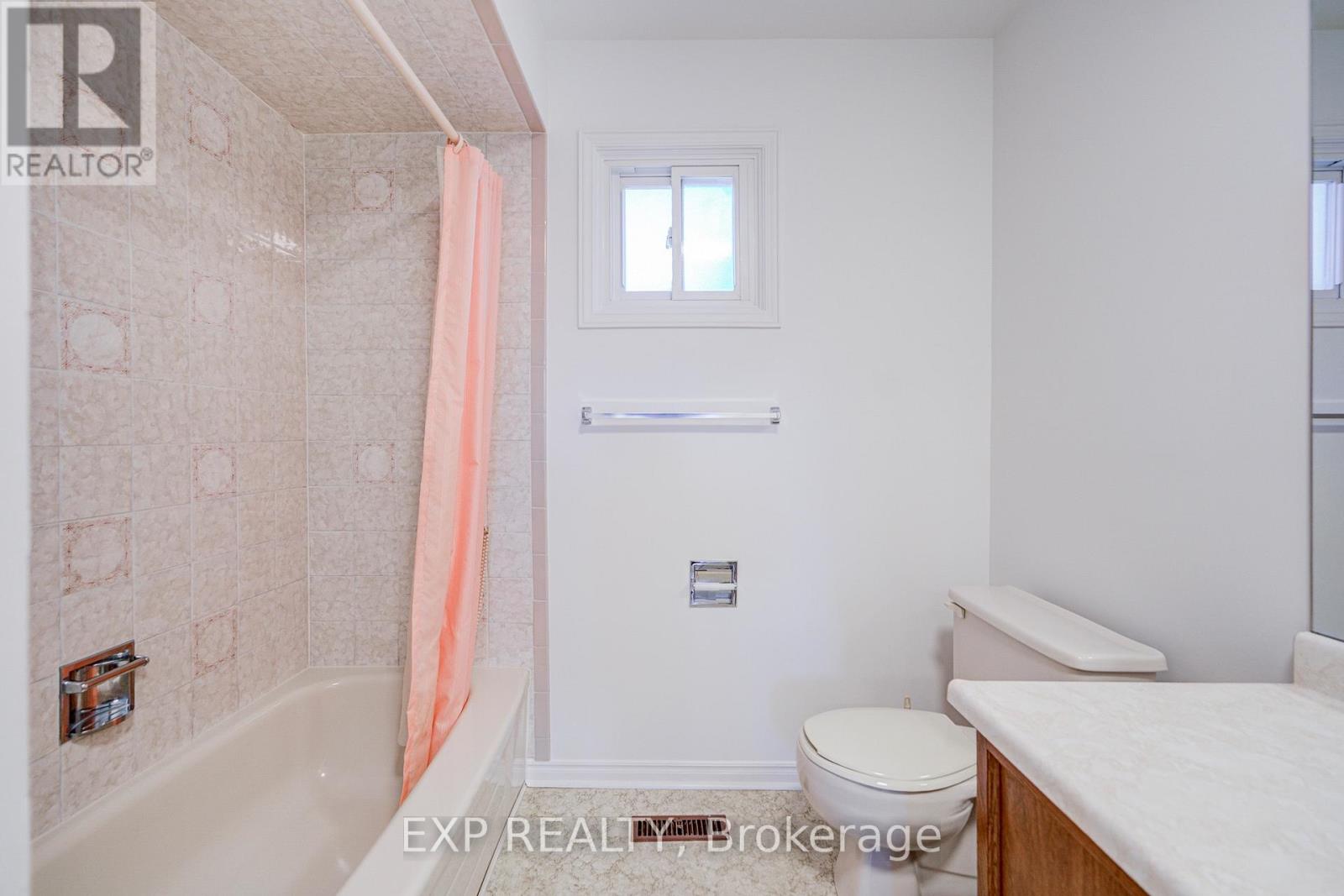 47 Longsword Drive Property Photo 39