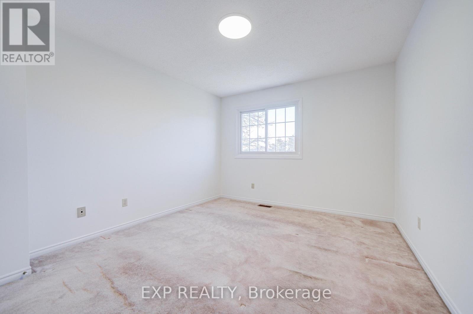 47 Longsword Drive Property Photo 41