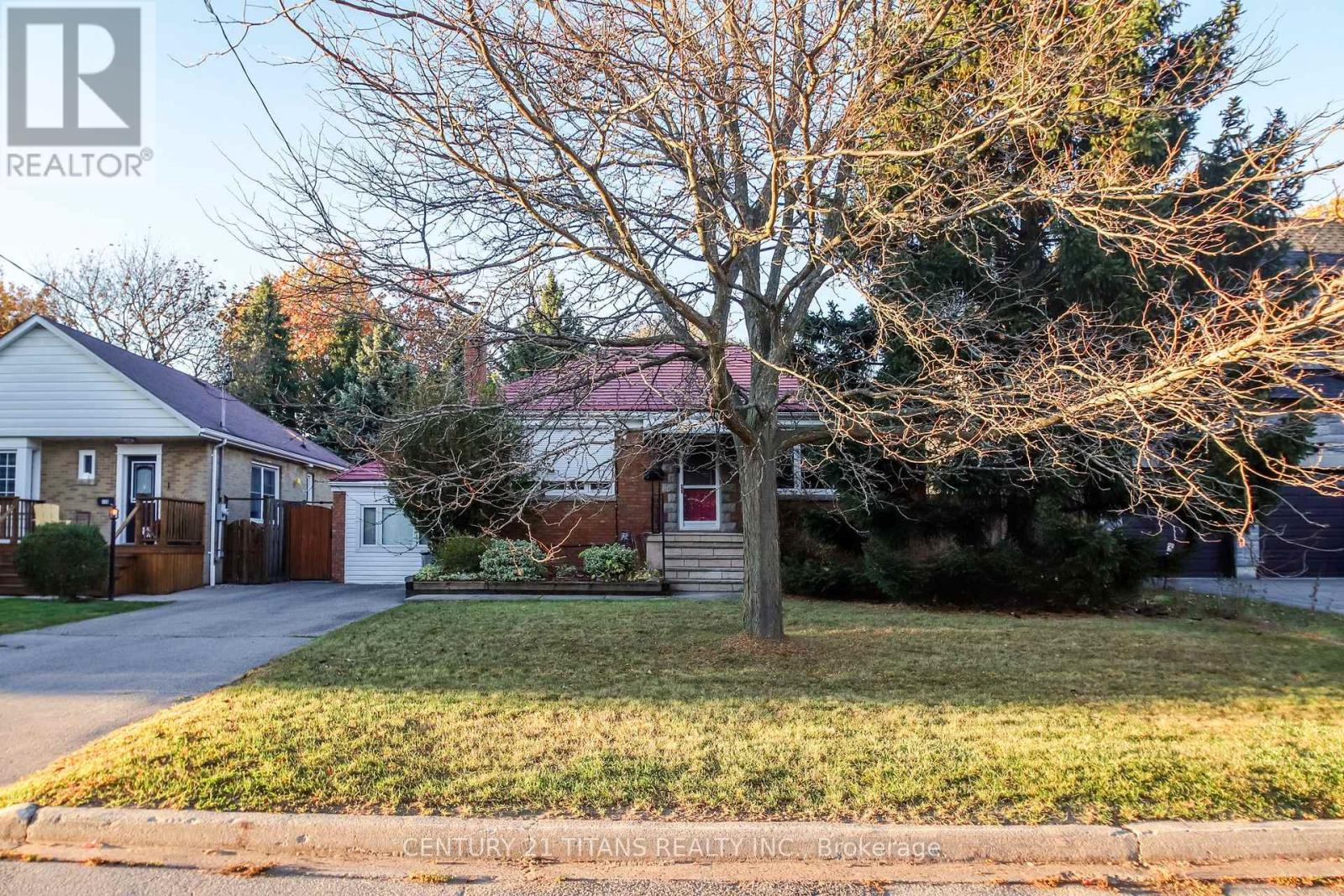 172 Phyllis Avenue Property Photo 3