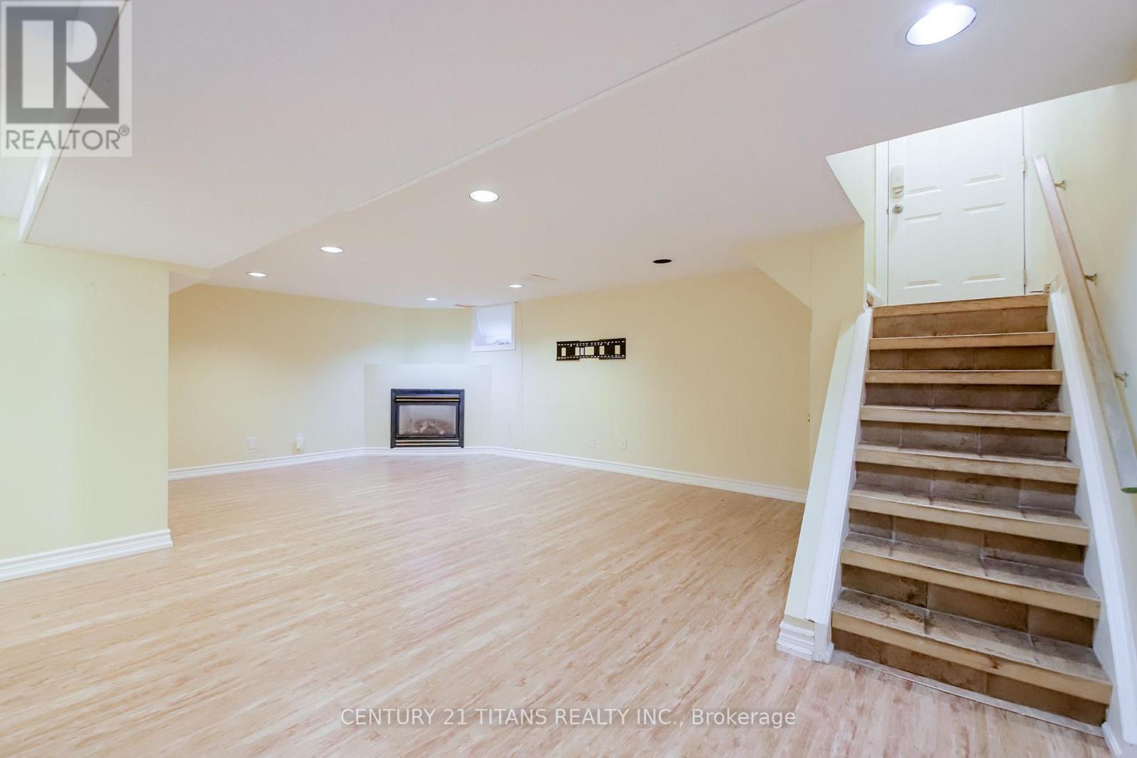 172 Phyllis Avenue Property Photo 28