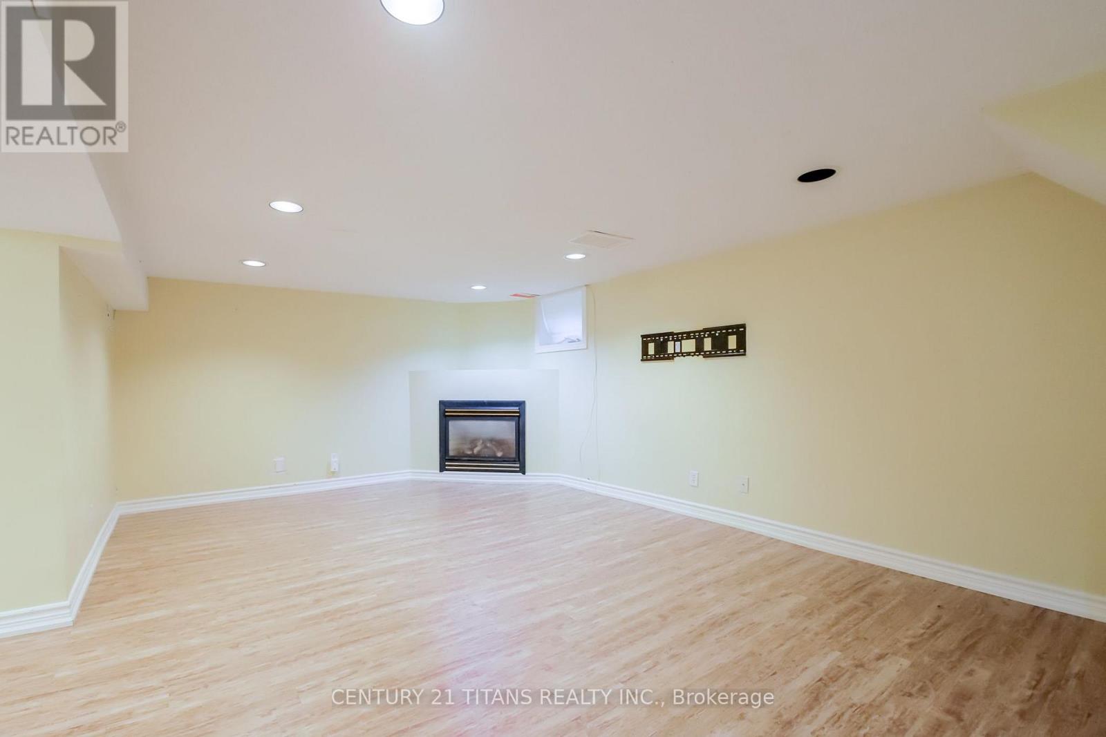 172 Phyllis Avenue Property Photo 29