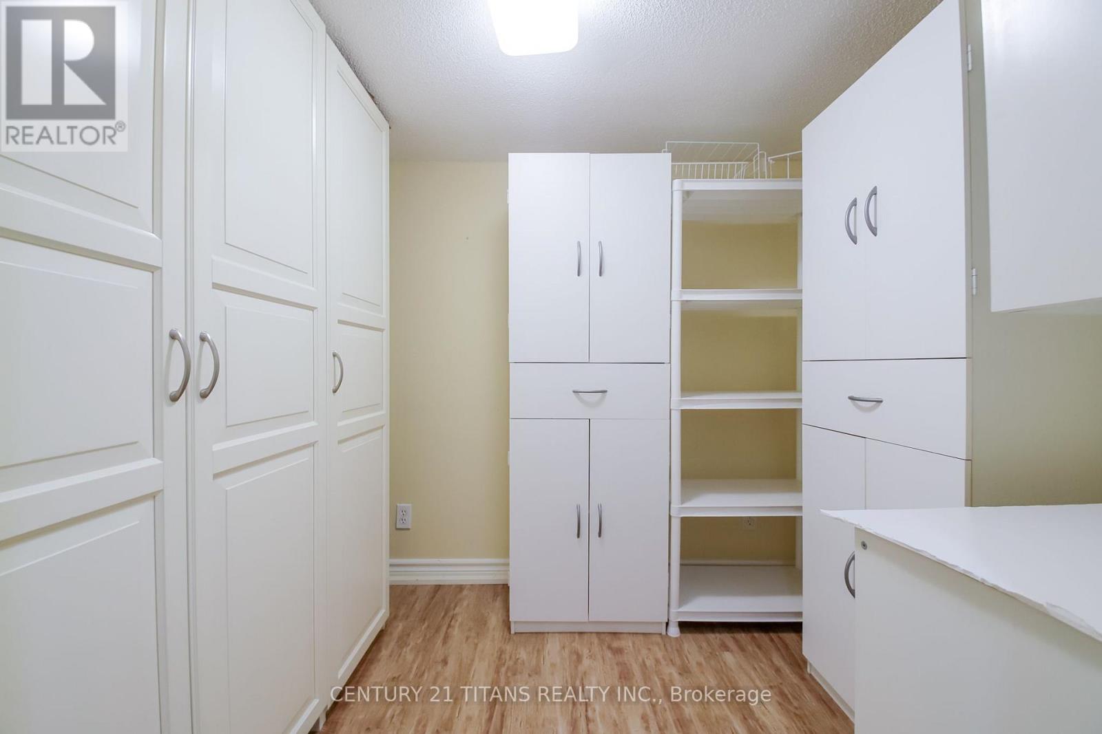 172 Phyllis Avenue Property Photo 33