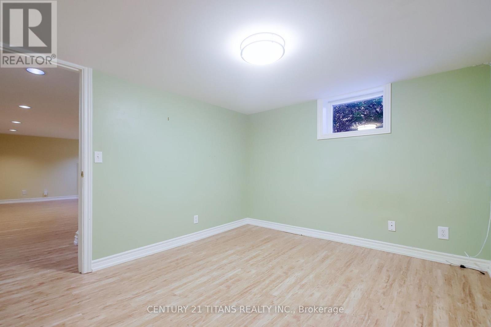172 Phyllis Avenue Property Photo 36