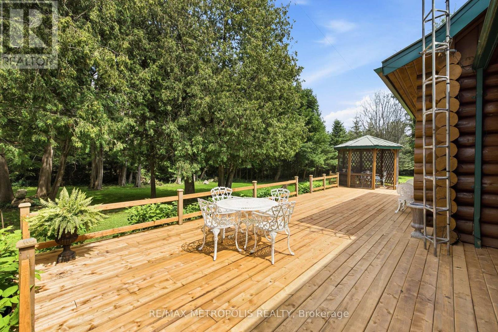 7535 Leskard Road Property Photo 17