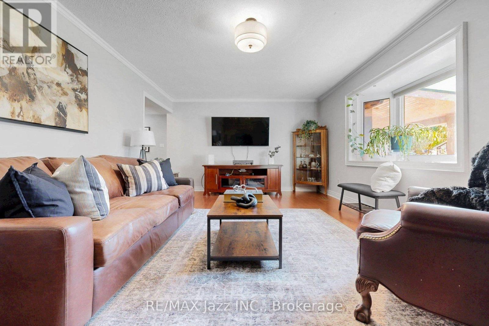 10 Trinity Crescent Property Photo 22