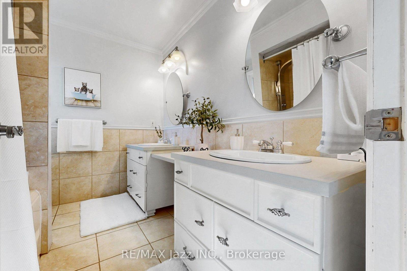 10 Trinity Crescent Property Photo 25