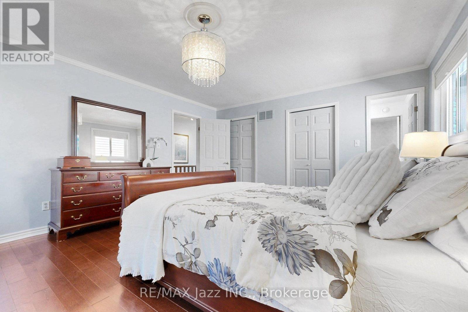10 Trinity Crescent Property Photo 28