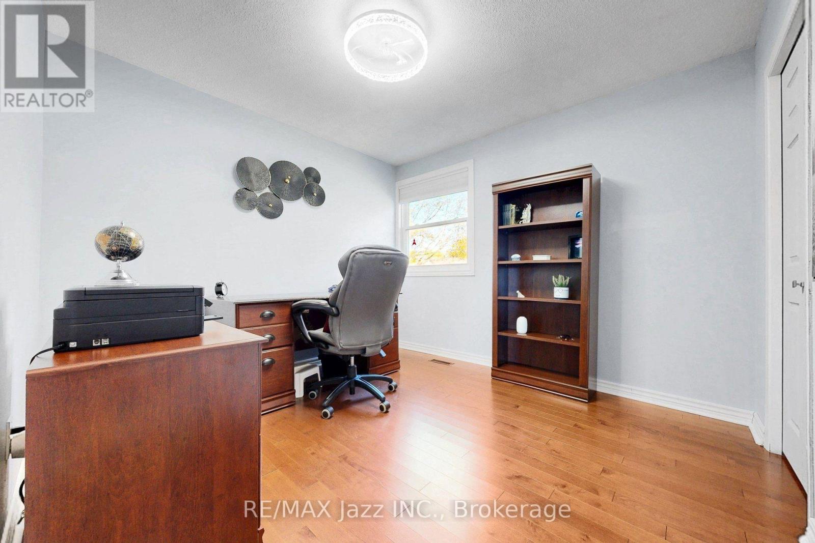 10 Trinity Crescent Property Photo 31