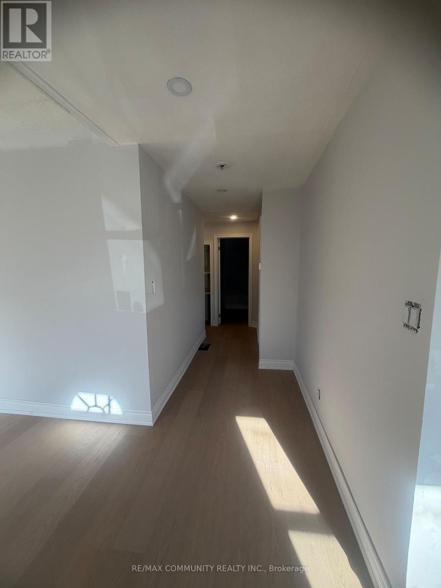 70 Colborne Street W Property Photo 5