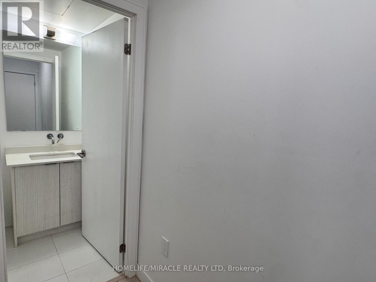 4 - 176 Clonmore Drive Property Photo 9