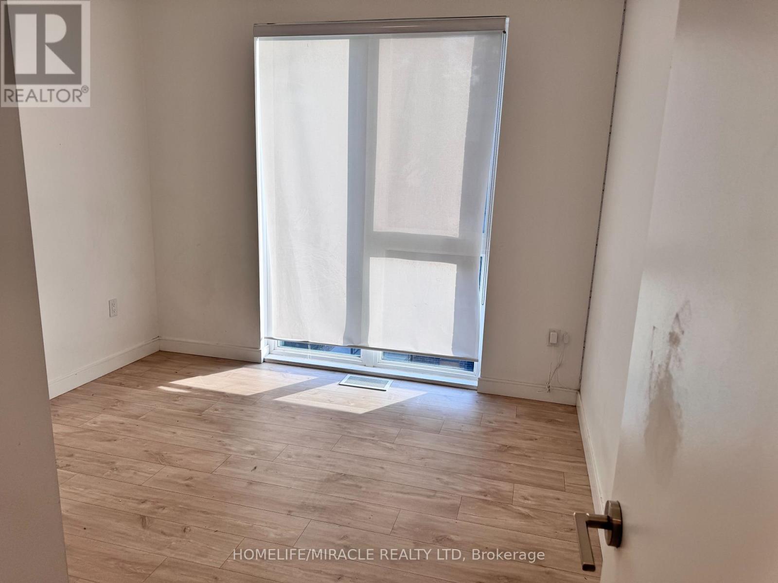 4 - 176 Clonmore Drive Property Photo 28
