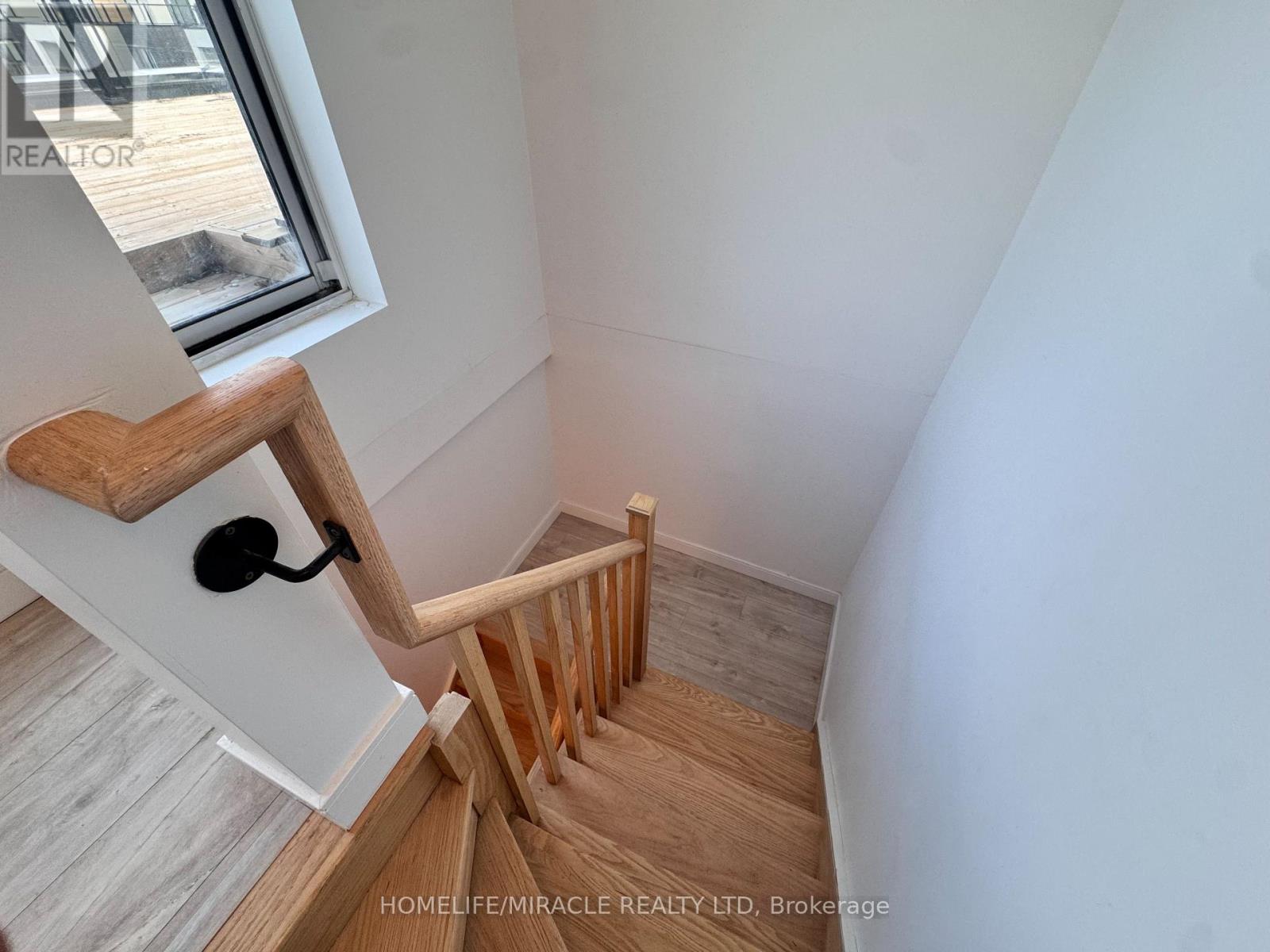 4 - 176 Clonmore Drive Property Photo 42