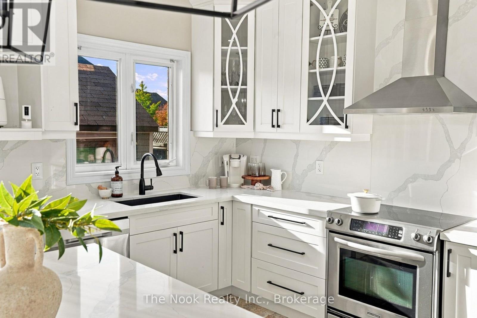 39 Serene Court Property Photo 9