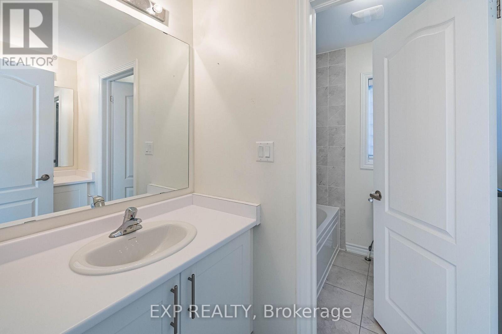 1186 Rexton Drive Property Photo 18