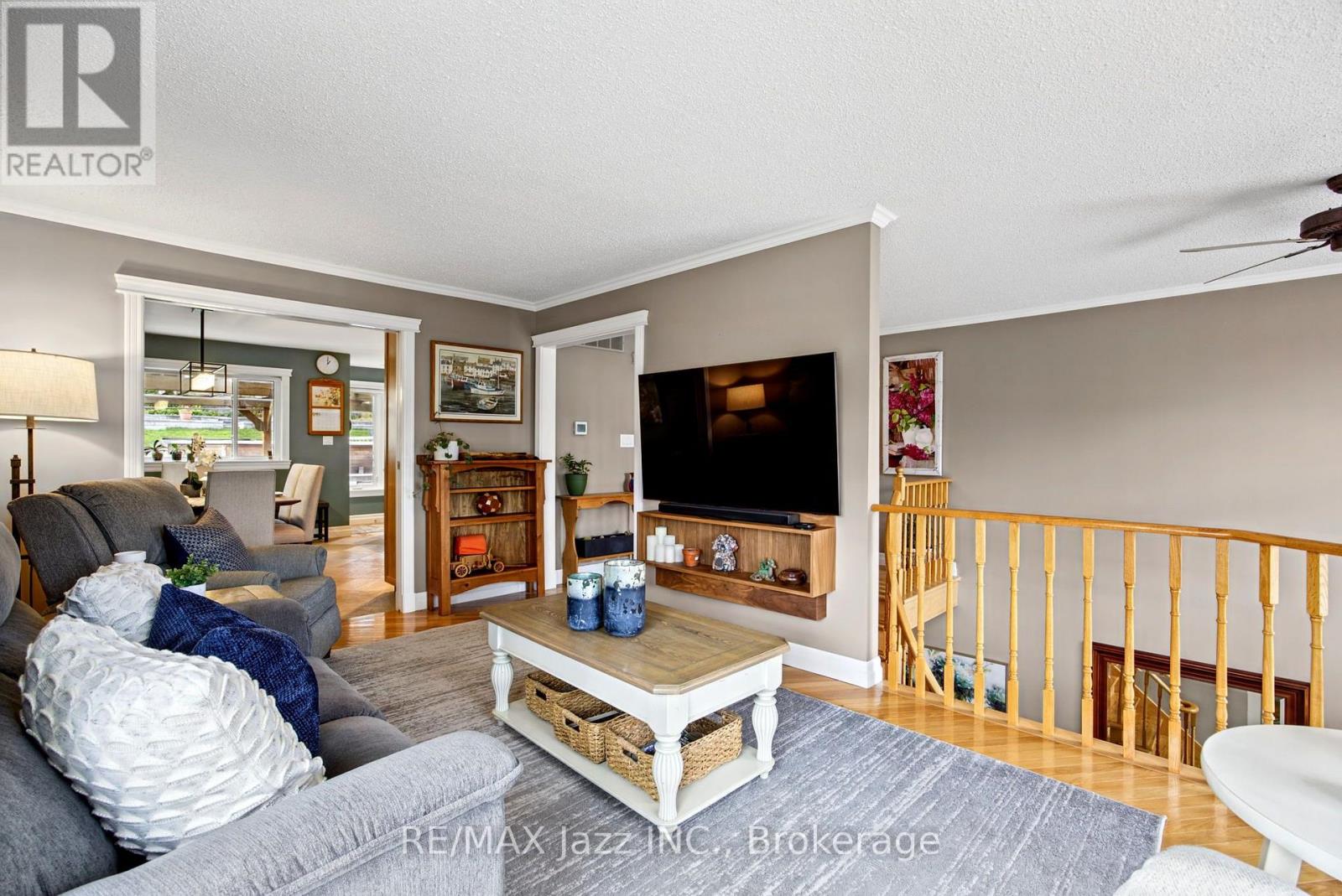 789 Lochness Crescent Property Photo 12
