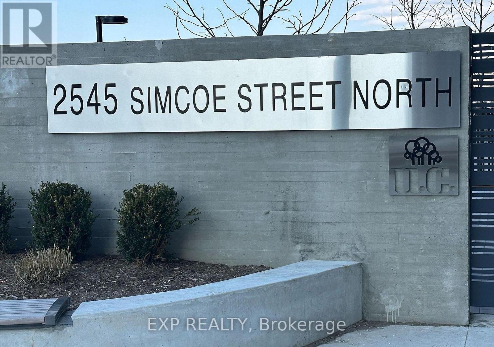 1937 - 2545 Simcoe Street N Property Photo 3
